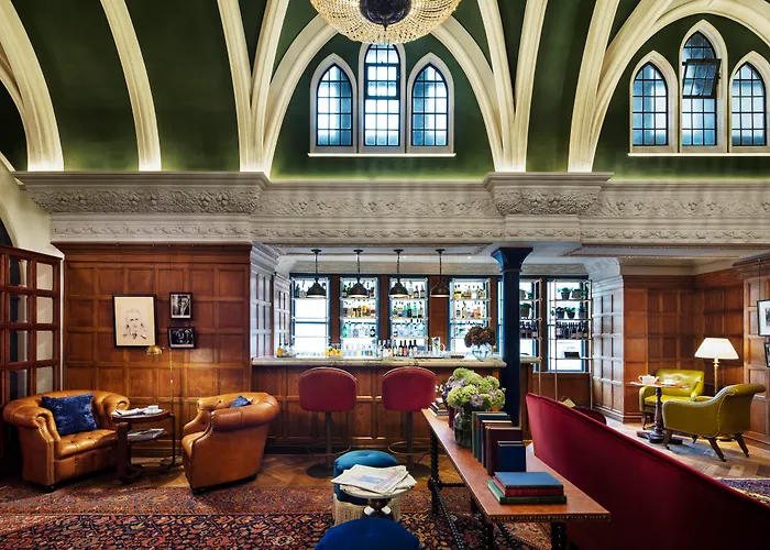 Top Hotels in North Oxford, UK