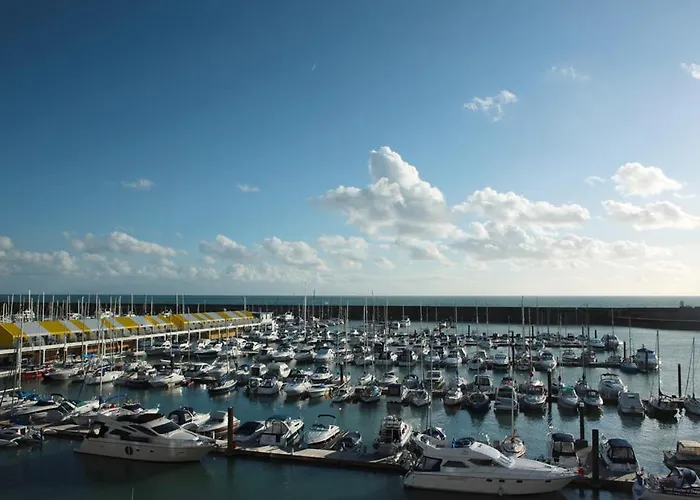 Best Day Hotels in Brighton, UK