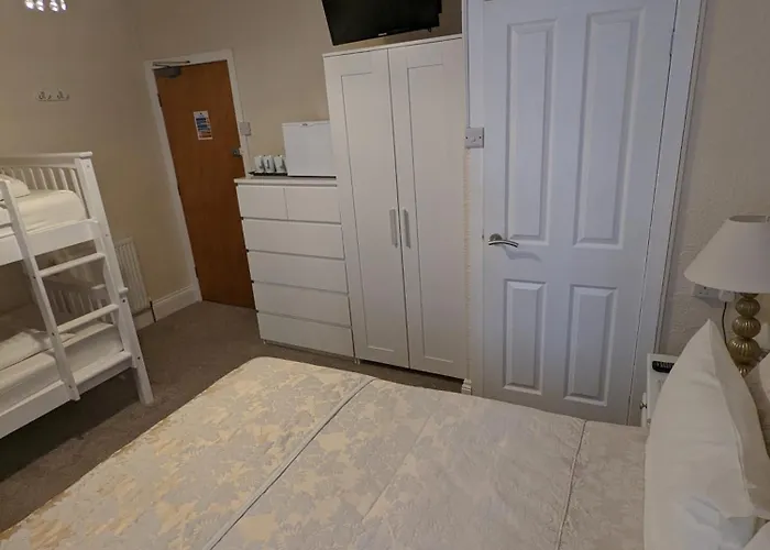 Best Cheap Accommodations Near Pleasure Beach