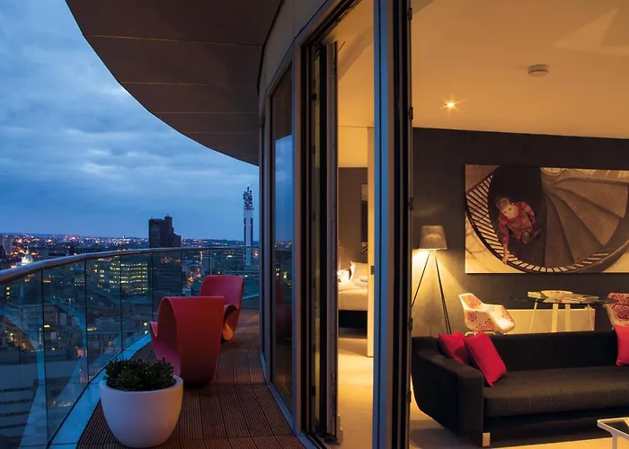 Hotels Close to Birmingham Barclaycard Arena: Your Guide to Accommodations in Birmingham